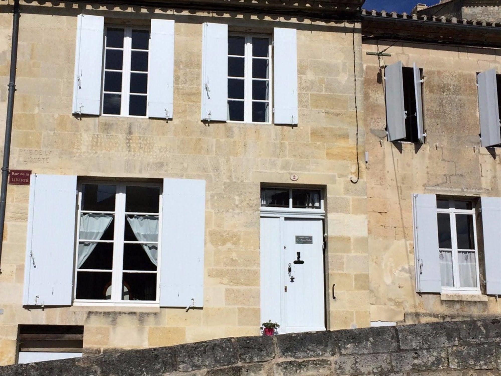 La Maison Colline Hotel Saint-Émilion Exterior foto